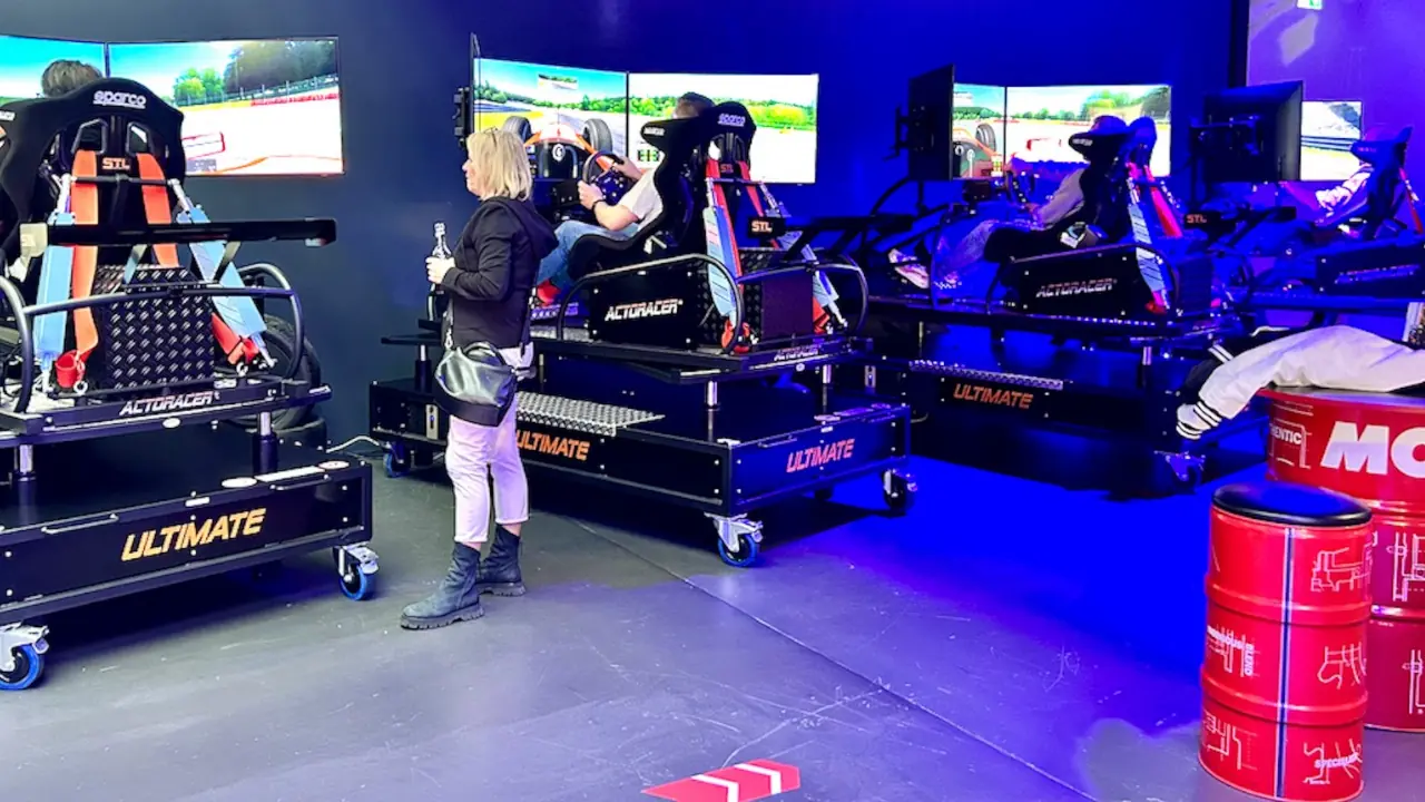 Simracing Lounge VR ONE Logo